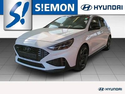 Atlas white / sol Gebraucht 2024 Hyundai i30 N Line Limousine | 21.330 € (Fairer Preis)