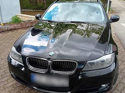 Gebraucht BMW 320 184 PS (135 kW) 2011 Schwarz Coupé