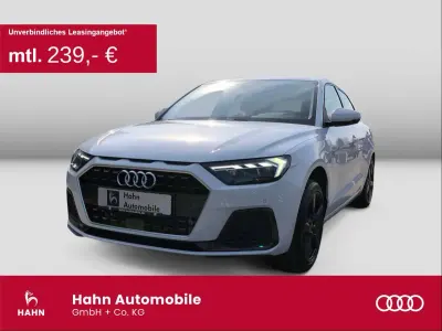 Gebraucht Audi A1 Advanced Plus 116 PS (85 kW) 2026 Gletscherweiß metallic SUV