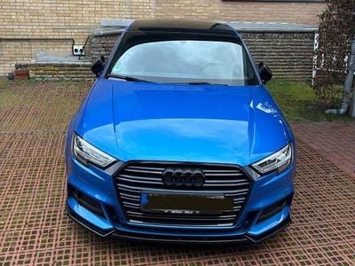 Gebraucht Audi A3 Comfort 190 PS (139 kW) 2018 Blau Limousine
