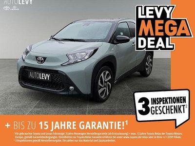 Neu Toyota Aygo X 72 PS (52 kW) 2025 Urban khaki SUV