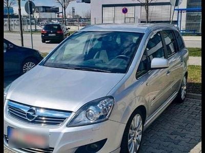 Silber Gebraucht 2011 Opel Zafira OPC Van / Kleinbus | 4.200 € (Guter Preis)