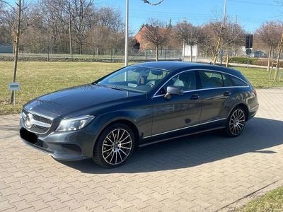 Gebraucht Mercedes CLS350 258 PS (189 kW) 2015 Grau Limousine