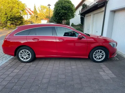 Gebraucht Mercedes CLA180 108 PS (79 kW) 2017 Rot Coupé