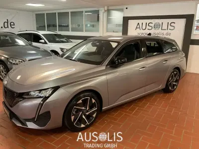 Gebraucht Peugeot 308 SW Allure 131 PS (96 kW) 2022 Grau Kombi