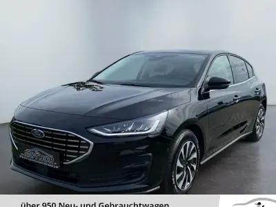 Neu Ford Focus Titanium 155 PS (114 kW) 2025 Schwarz Limousine
