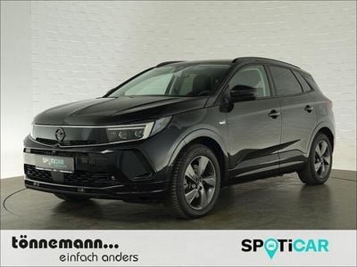 Second-hand Opel Grandland X GSe 300 CP (220 kW) 2023 Negru SUV
