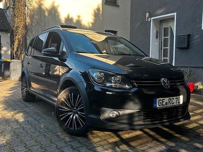 VW Touran Cross