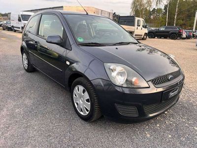 gebraucht Ford Fiesta 1,3 44 kW Klima Tüv 08/2025