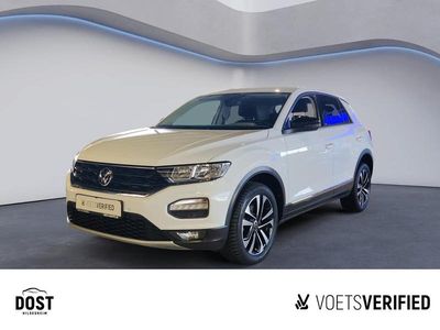 Second-hand VW T-Roc United 150 CP (110 kW) 2021 Alb SUV