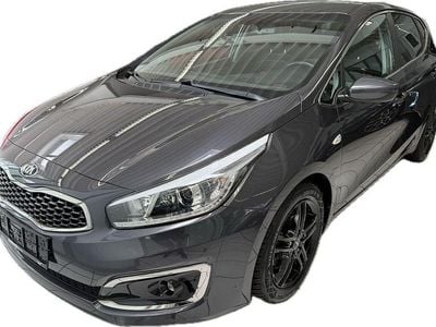 Gebraucht Kia Ceed DREAM-TEAM Edition 101 PS (74 kW) 2018 Grau Kleinwagen