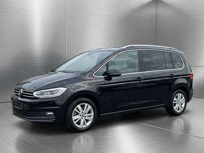 Gebraucht VW Touran Highline 150 PS (110 kW) 2023 Deep black perleffekt Van / Kleinbus