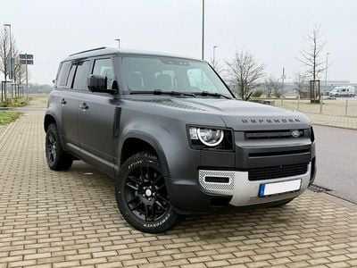 Grau Gebraucht 2024 Land Rover Defender S SUV | 75.900 € (Fairer Preis)