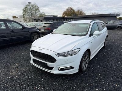 Weiß Gebraucht 2017 Ford Mondeo ST-Line Limousine | 7.700 € (Etwas zu teuer)
