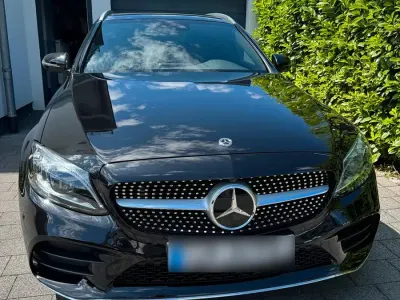 Gebraucht Mercedes 220 194 PS (142 kW) 2019 Schwarz Kombi