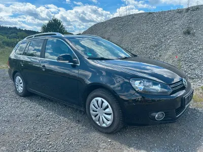Gebraucht VW Golf VII 122 PS (89 kW) 2013 Schwarz Kombi