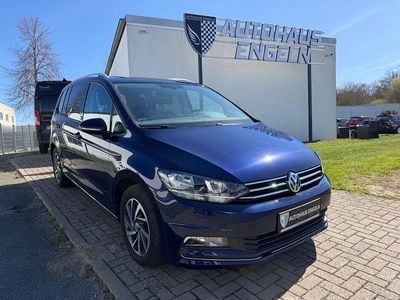 Second-hand VW Touran Sound 150 CP (110 kW) 2017 Albastru Monovolum