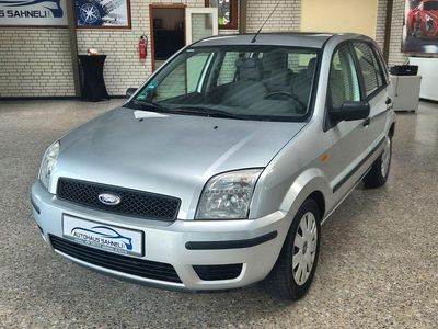 Second-hand Ford Fusion Ambiente 80 CP (58 kW) 2002 Argintiu Berlinǎ