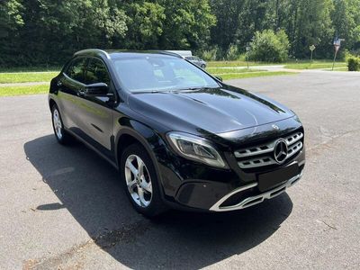 Mercedes GLA200