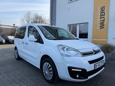 Weiß Gebraucht 2018 Citroën Berlingo SELECTION Van / Kleinbus | 9.885 € (Guter Preis)