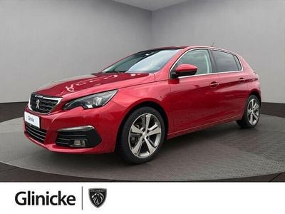 Gebraucht Peugeot 308 Allure 131 PS (96 kW) 2019 Lackierung ultimaterot/metall Limousine