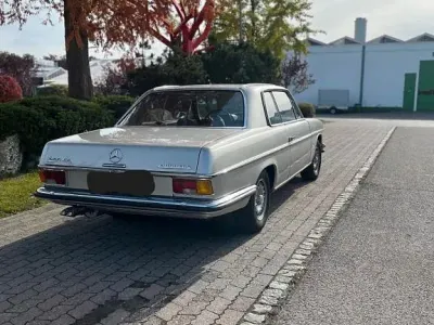 Gebraucht Mercedes 250 150 PS (110 kW) 1969 Silber Coupé