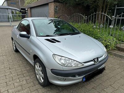 gebraucht Peugeot 206 CC  166.891 KM