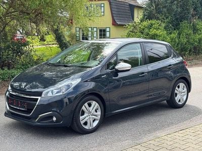 Usata Peugeot 208 Style 83 CV (61 kW) 2018 Grigio Utilitaria