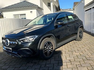 gebraucht Mercedes GLA250 Junger Stern Panorama AHK Service NEU