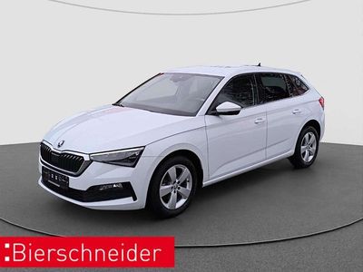 Weiss Gebraucht 2020 Skoda Scala Style Kleinwagen | 18.490 € (Fairer Preis)