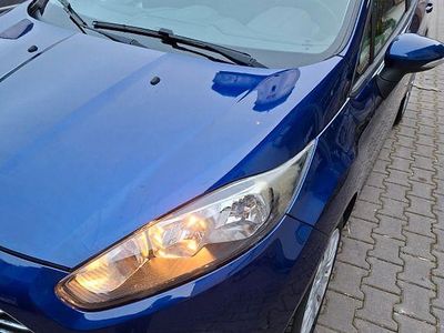 Gebraucht Ford Fiesta Trend 82 PS (60 kW) 2013 Blau Kleinwagen