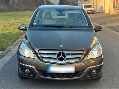 Gebraucht Mercedes B200 136 PS (100 kW) 2008 Braun Van / Kleinbus