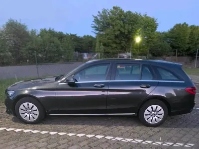 Gebraucht Mercedes C200 160 PS (117 kW) 2021 Andere farben Kombi