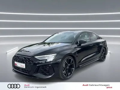 Gebraucht Audi RS3 Ambiente 400 PS (294 kW) 2022 Mythosschwarz metallic Limousine