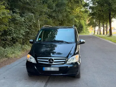 Gebraucht Mercedes Viano 163 PS (119 kW) 2012 Schwarz Van / Kleinbus