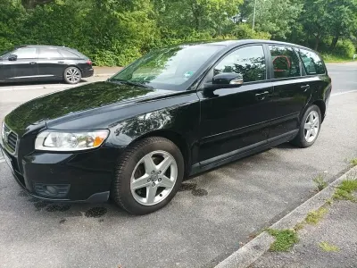 Gebraucht Volvo V50 136 PS (100 kW) 2008 Schwarz Kombi