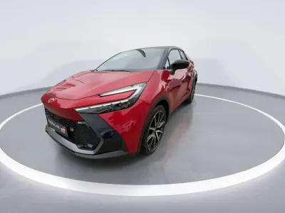 Neu Toyota C-HR Edition 223 PS (164 kW) 2026 Karminarot metallic SUV