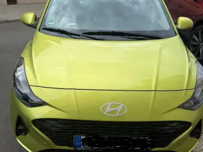 Gebraucht Hyundai i10 Trend 79 PS (58 kW) 2025 Grün Kleinwagen