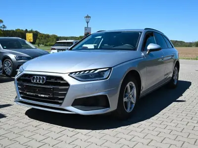 Gebraucht Audi A4 Sport 163 PS (119 kW) 2023 Florettsilber Kombi