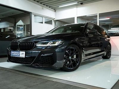 Grau Gebraucht 2022 BMW 530 M Sport Limousine | 43.850 € (Fairer Preis)