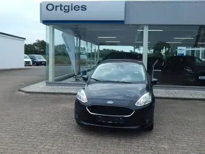 Gebraucht Ford Fiesta Trend 71 PS (52 kW) 2018 Schwarz Kleinwagen
