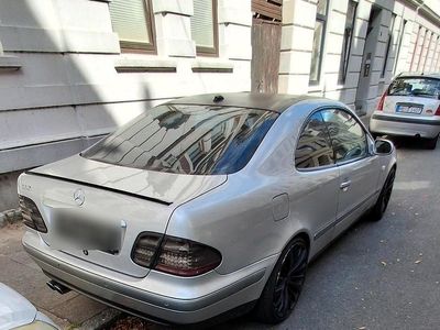 Mercedes CLK320