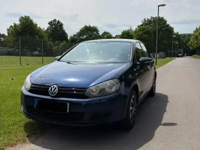 Gebraucht VW Golf VI Trendline 105 PS (77 kW) 2011 Blau Kleinwagen