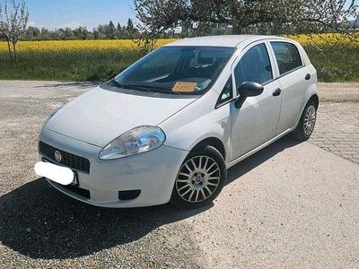 Usata Fiat Punto 82 CV (60 kW) 2011 Bianco Utilitaria