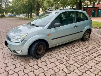 Gebraucht Ford Fiesta 70 PS (51 kW) 2003 Grau Kleinwagen