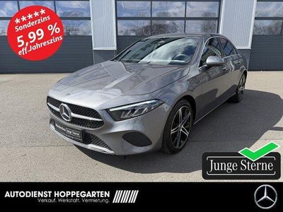 Gebraucht Mercedes A200 Progressive 163 PS (119 kW) 2024 Mountaingrau Limousine