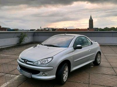 gebraucht Peugeot 206 CC Cabriolet - TÜV bis März 2024, Top-Ausstattung!