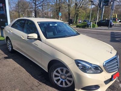 Gebraucht Mercedes E200 136 PS (100 kW) 2016 Gelb Limousine