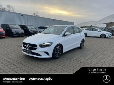 Unilack polarweiß Gebraucht 2024 Mercedes B180 Van / Kleinbus | 29.669 € (Fairer Preis)