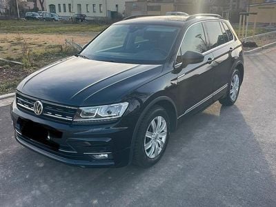 Schwarz Gebraucht 2019 VW Tiguan Comfortline SUV | 19.000 € (Fairer Preis)